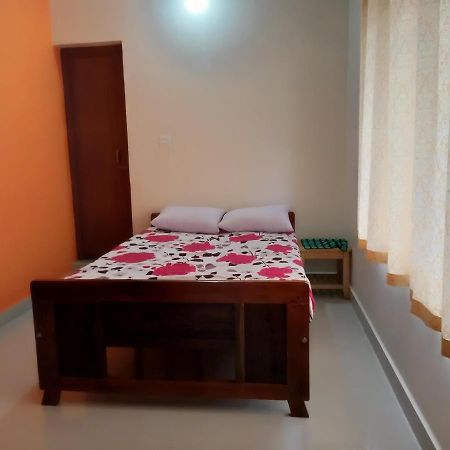 Ferienwohnung Krishna Kuteera Siddāpur Exterior foto